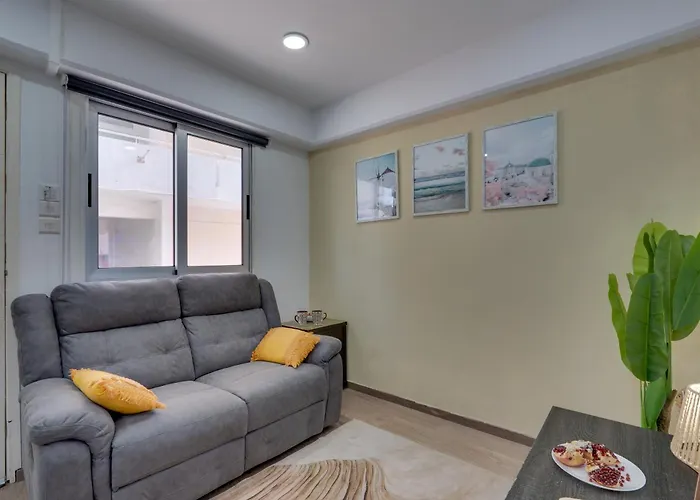 Apartment Atlantis 50m From Makenzy Seafront *