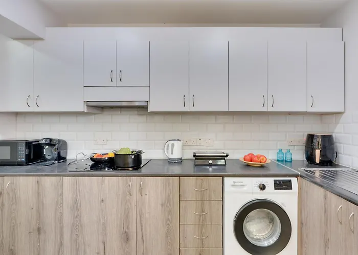 Atlantis 50m From Makenzy Seafront Apartment