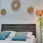Atlantis 50m From Makenzy Seafront Larnaca