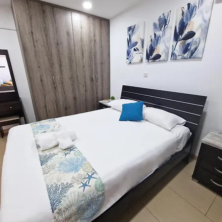 Atlantis 50m From Makenzy Seafront * Λάρνακα