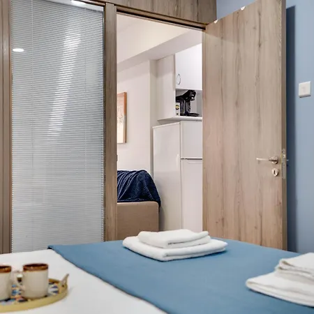 Апартаменти Atlantis 50m From Makenzy Seafront *