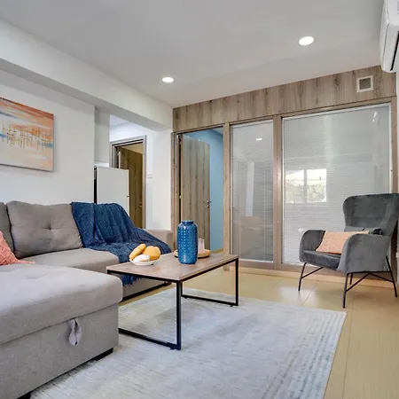 Apartment Atlantis 50m From Makenzy Seafront Larnaca