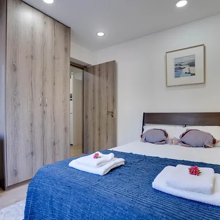 Atlantis 50m From Makenzy Seafront * לרנקה