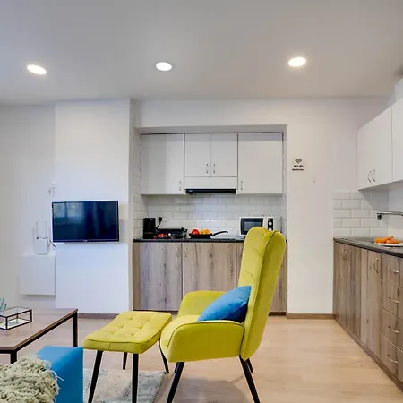 דירה Atlantis 50m From Makenzy Seafront