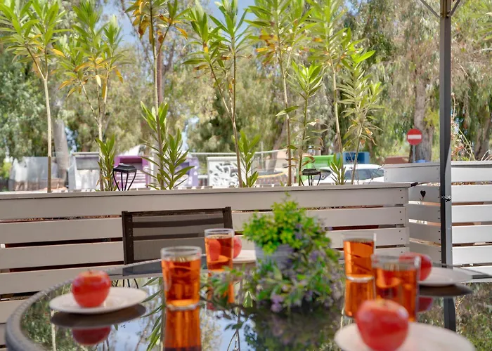 Lejlighed Atlantis 50m From Makenzy Seafront Larnaca