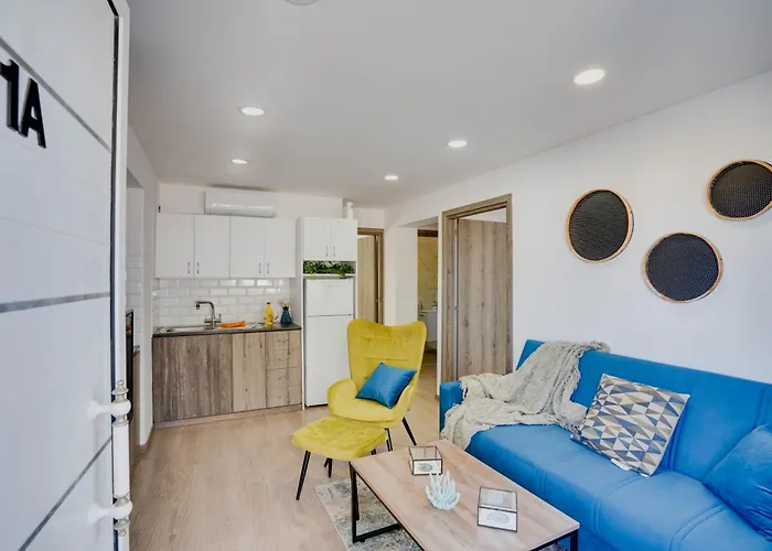 Lejlighed Atlantis 50m From Makenzy Seafront *