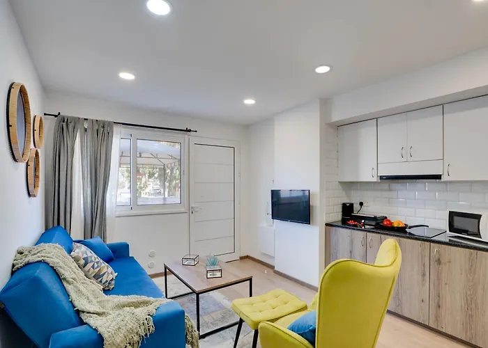 Atlantis 50m From Makenzy Seafront Larnaka