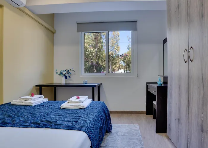 Atlantis 50m From Makenzy Seafront Lejlighed