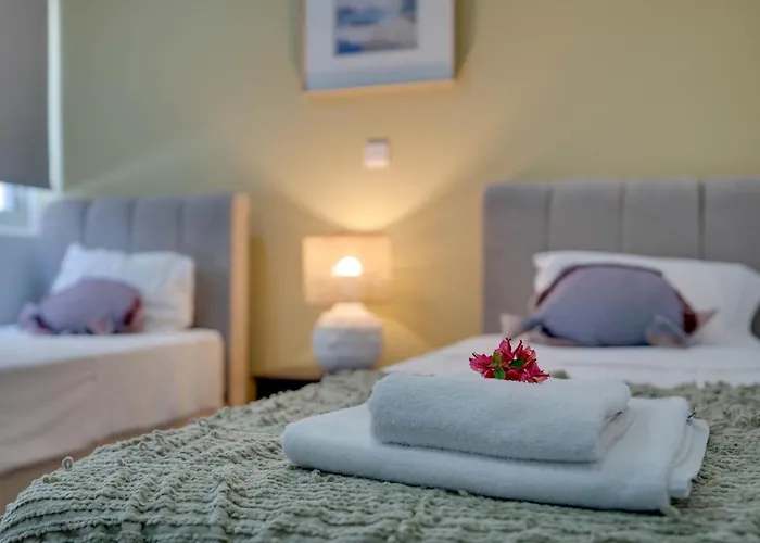 Atlantis 50m From Makenzy Seafront