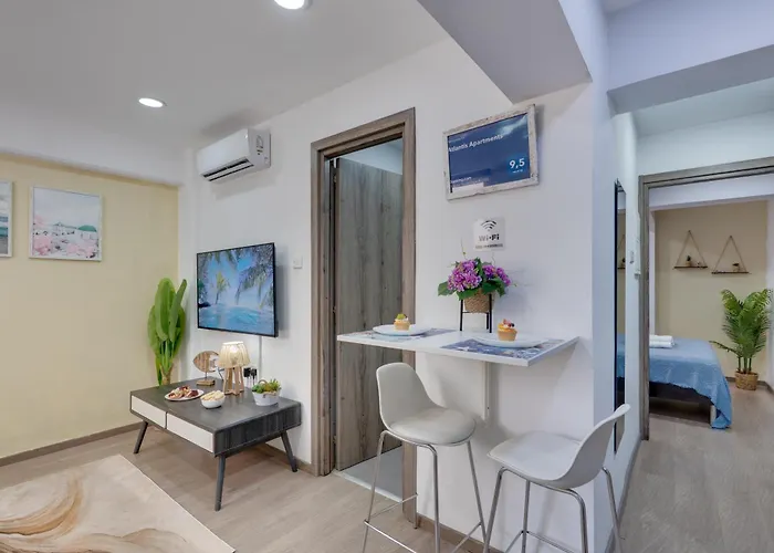 Apartment Atlantis 50m From Makenzy Seafront *