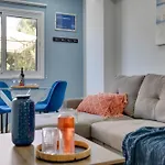 Atlantis 50m From Makenzy Seafront Apartamento Larnaca