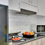 Atlantis 50m From Makenzy Seafront *