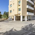 Atlantis 50m From Makenzy Seafront Apartamento *