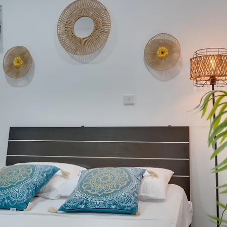 Atlantis 50m From Makenzy Seafront Larnaka